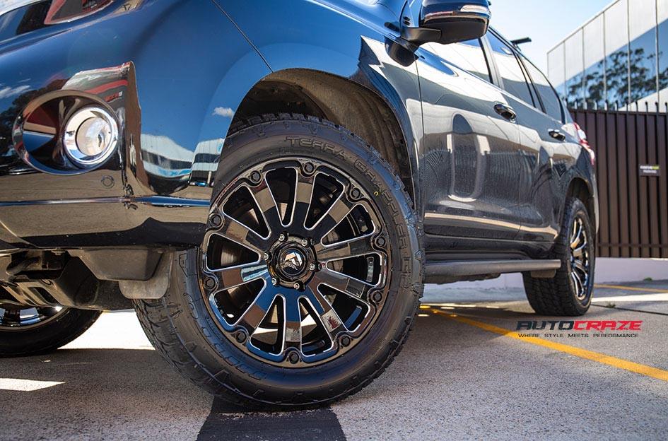 TOYOTA-PRADO-DIESEL-GLOSS-BLACK-MILLED-ACCENTS